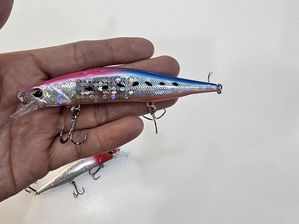 Mồi lure màu xanh ánh kim STRYKA đi cùng bộ đồ nghề